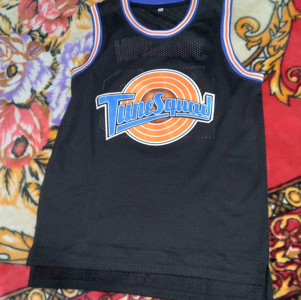 Jersey space jam medium size